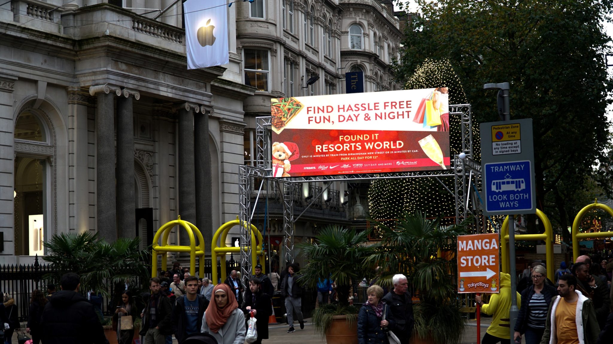 Seasonal Big Screens Go Live in Birmingham City Centre Elonex Outdoor