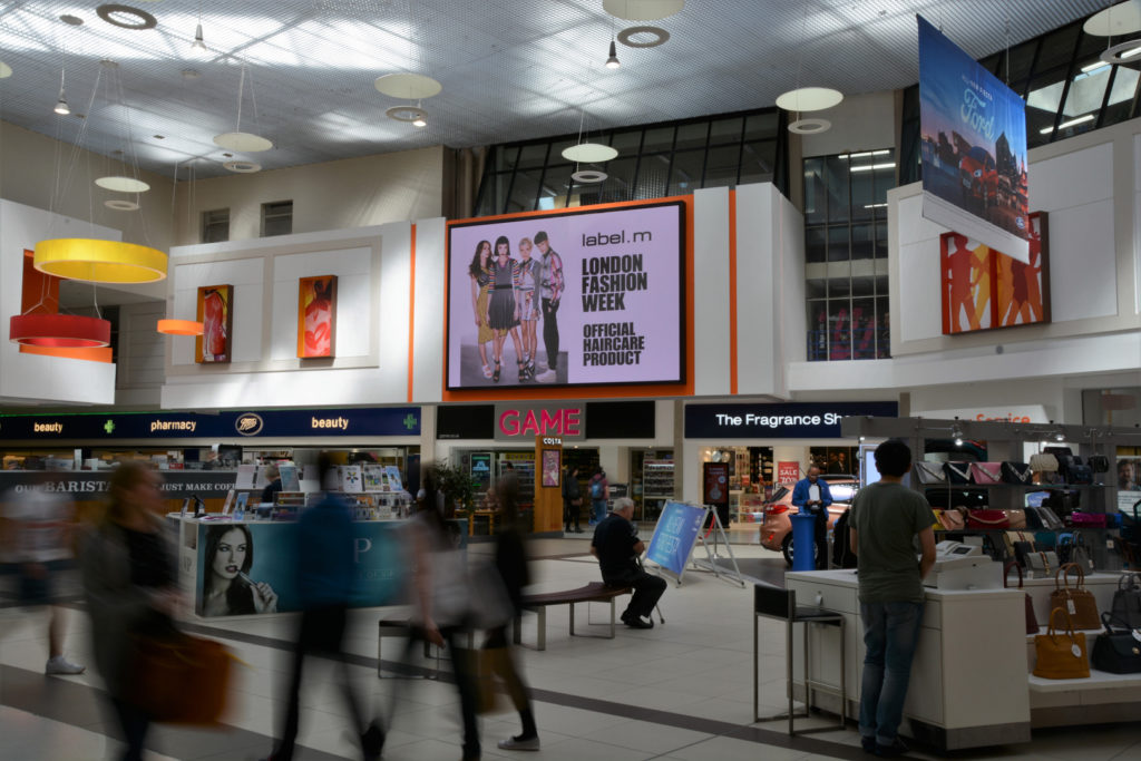Kingfisher Shopping Centre Advertising Screens Elonex Outdoor Media