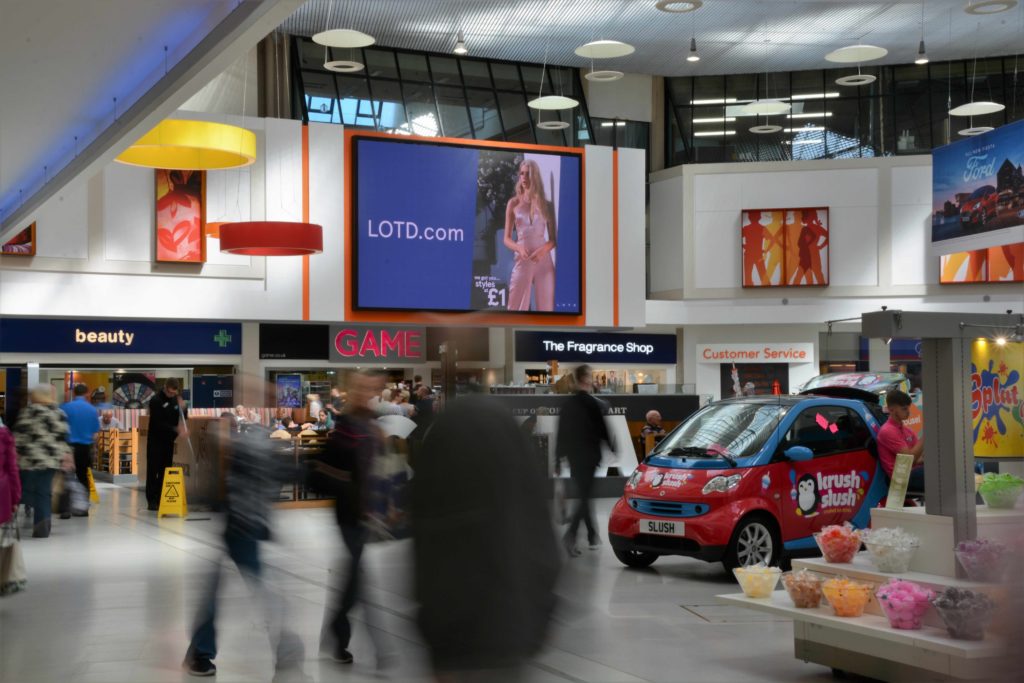 Kingfisher Shopping Centre Advertising Screens Elonex Outdoor Media