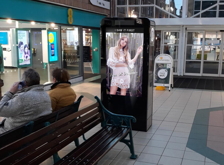 promenades shopping 1 copy 2 768x567