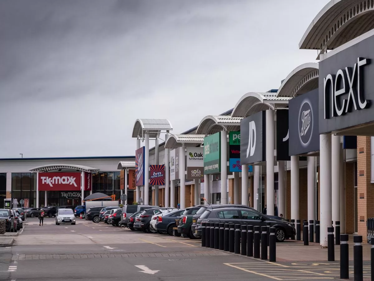 2 IH TEM 17032020 Victoria Retail Park 4.jpg