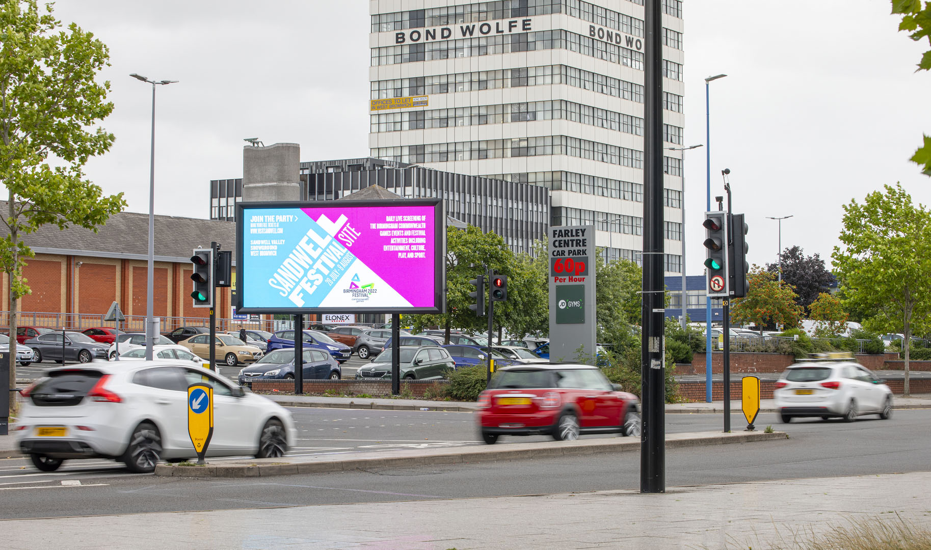 Farley Centre West Bromwich - Digital Billboards & Advertising Screens ...