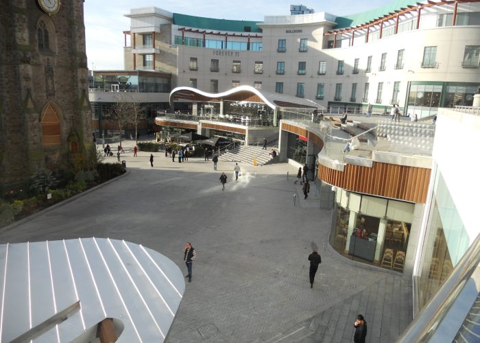St. Martin’s Square, Birmingham Bullring, showing a high-footfall retail and leisure destination ideal for premium out-of-home advertising campaigns.